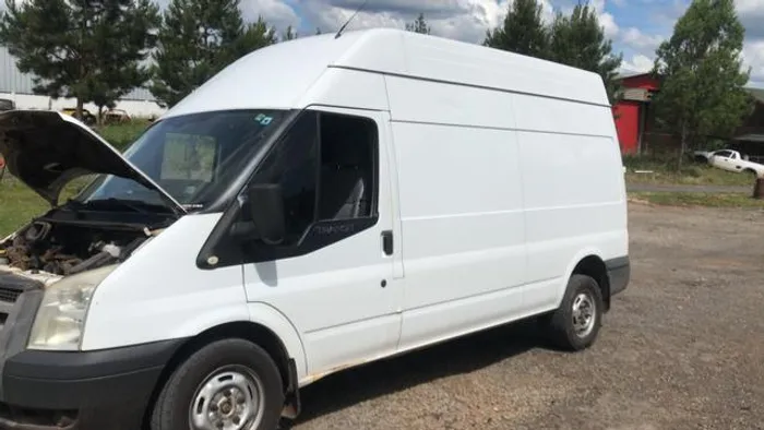 Ford Transit 2010 2.4 vendido em peças