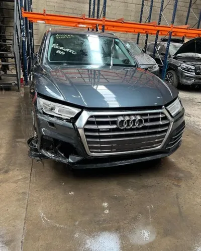Audi Q5 2.0 2020 Lanterna Retrovisor Parachoque Farol Motor Airbag Capo Sucata