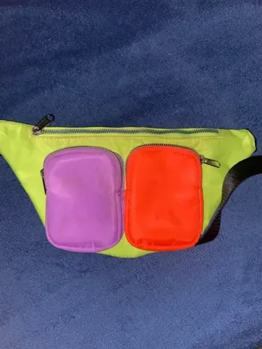 pochete neon