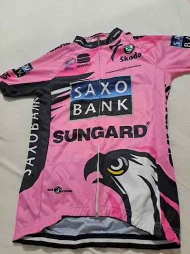 Roupas de ciclista.