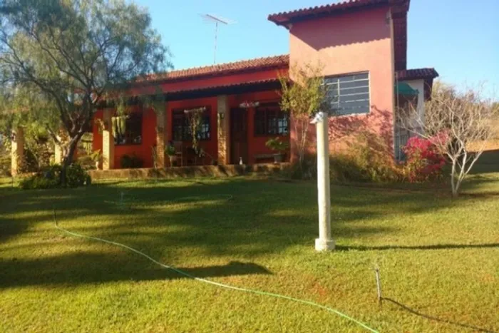 Sitio 3ha, terra de cultivo, córrego, escritura e registro, Jaboticatubas.