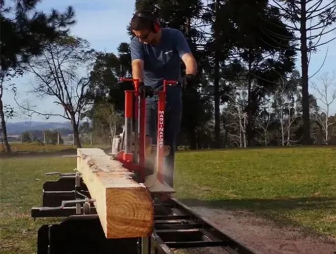 Moto Serraria Máquina Forte / Motoserra Desdobro 