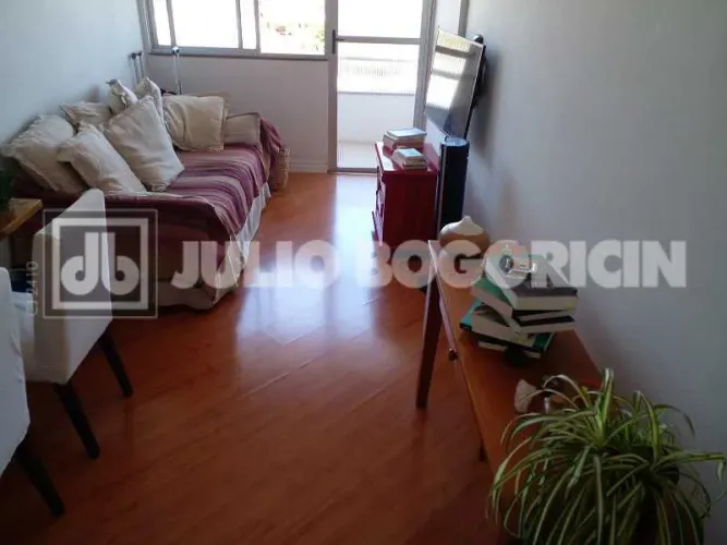 Jacarepaguá - Centro da Freguesia - Lindo apartamento - 01 dormitório - Varandão - Indevas