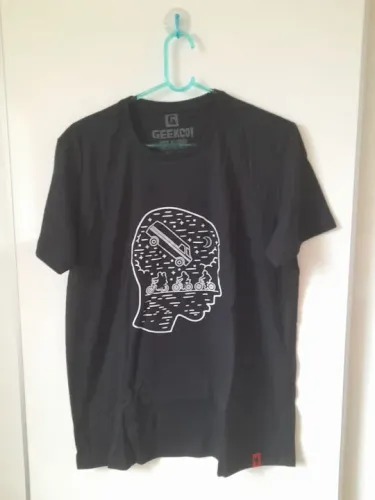 Camiseta Stranger Things da GeekCo! Tam. G (Nova)