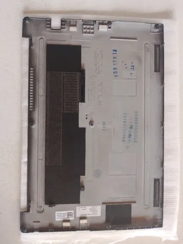 Base ( Tampa traseira) Dell Latitude 13- 7390