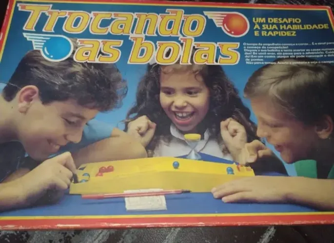 Brinquedo trocando as bolas Grow completo