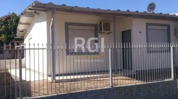 Venda de Casa em Condomínio em Esteio-RS, bairro São Sebastião