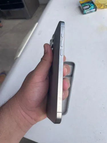IPHONE 15 PRO MAX FAÇO 5mil pra fica logo todo original