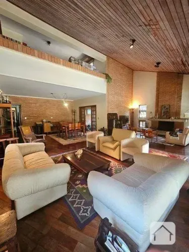 Casa de 477m² com piscina em condomínio fechado Granja Caiapiá - Cotia/SP