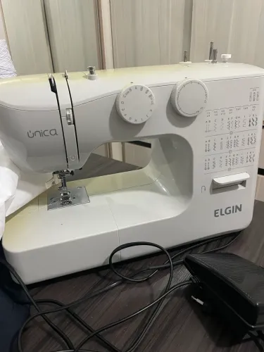Vendo máquina de costura