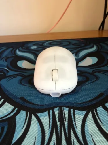 Endgame Gear XM2w 4k White Frost