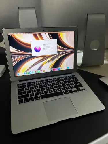 MacBook Air 13インチ 2017 8G / 256GB MacBook Air (13 polegadas, 2017) - Especificações técnicas