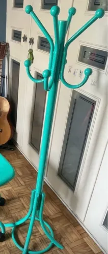 Cabideiro de chão  verde 