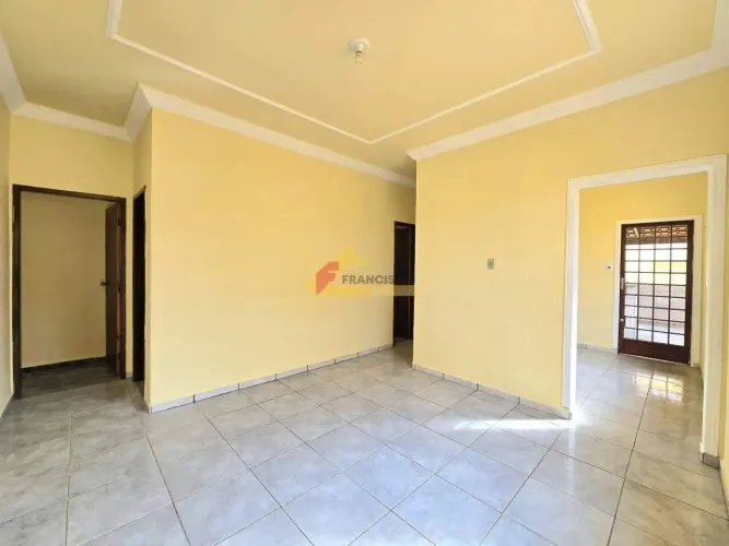 Casa à venda, 3 quartos, 1 suíte, 2 vagas, Bom Pastor - Divinópolis/MG