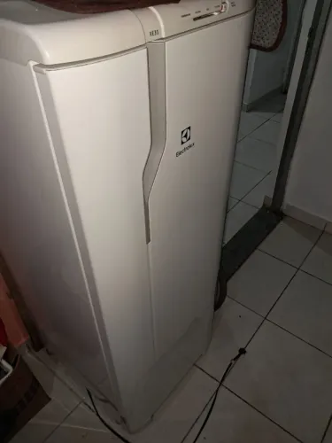 Vendo Geladeira 