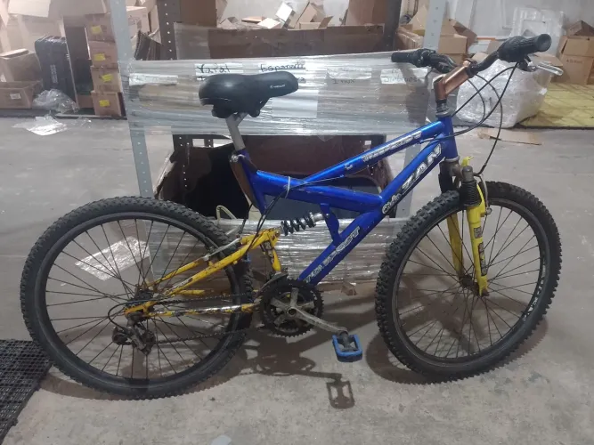 Bicicleta Aro 26 Com Amortecedor Traseiro e Frontal