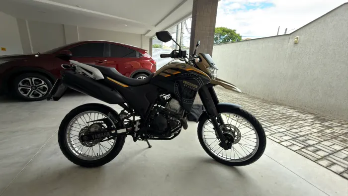 Yamaha XTZ Lander 250cc - 2023 - Apenas 10 mil Km - TODAS AS REVISÕES NA YAMAHA
