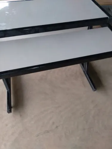 MESA DE ESCRITORIO E DIGITAÇÃO