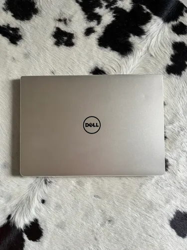 Notebook Dell Inspiron i7 8ª geração P74G