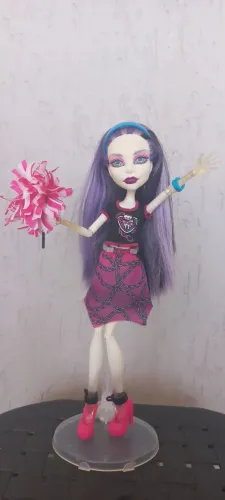 Boneca Spectra Líder da Torcida