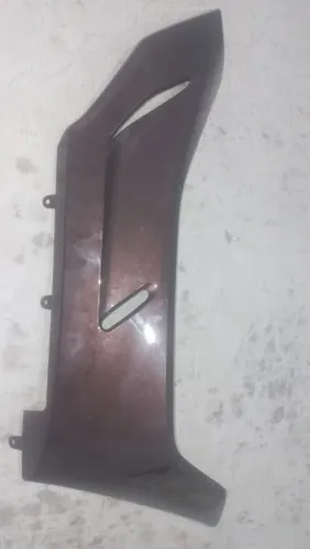 Carenagem lateral de moto pcx