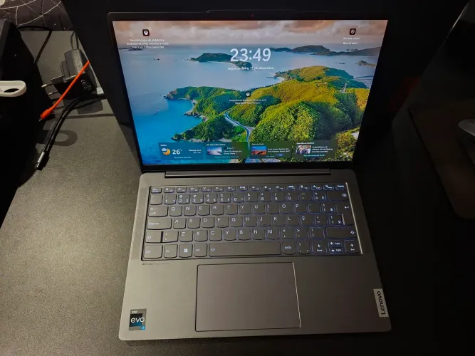 Notebook Lenovo Yoga Slim i6