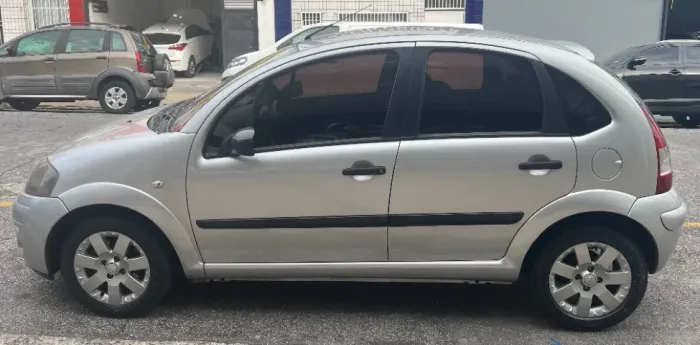 Citroen C3 GLX 1.4/ GLX Sonora 1.4 Flex 8V 5P 2012