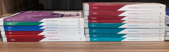Livros de Cursinho Pré-Vestibular CLQ+Poliedro 2021