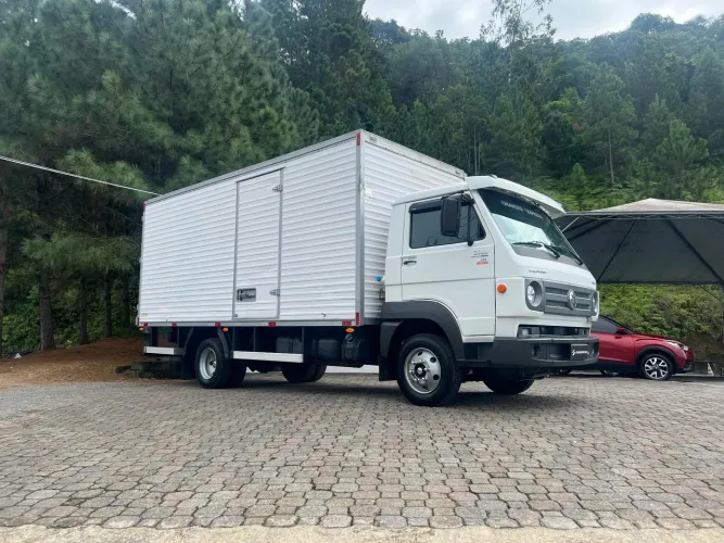 8160 E DELIVERY 2P (DIESEL)(E5) BRANCA 2013/2013