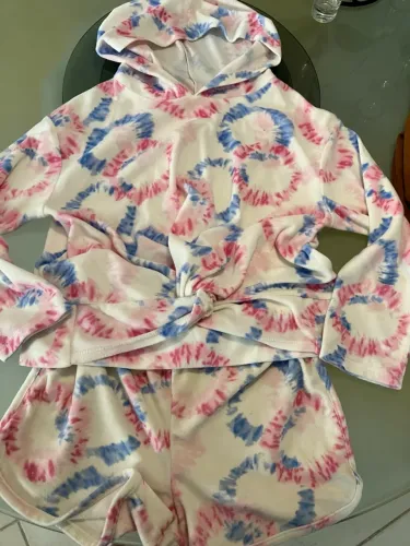 Lindo conjunto de plush c/capuz infantil com menina