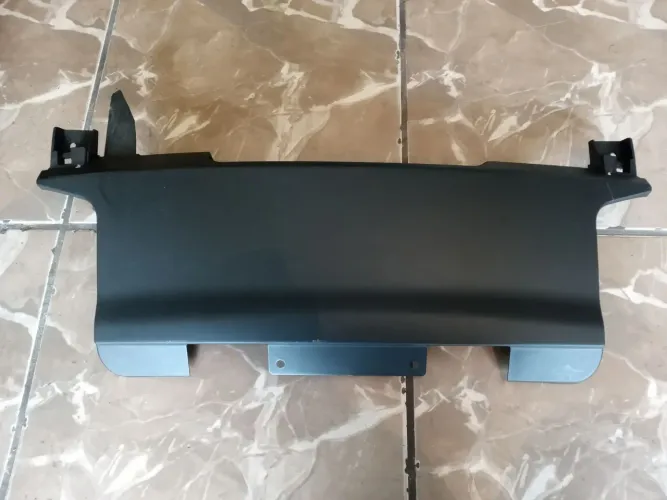 Aplique Parachoque Traseiro Range Rover Sport 2014 (DK62-17F846-AC)