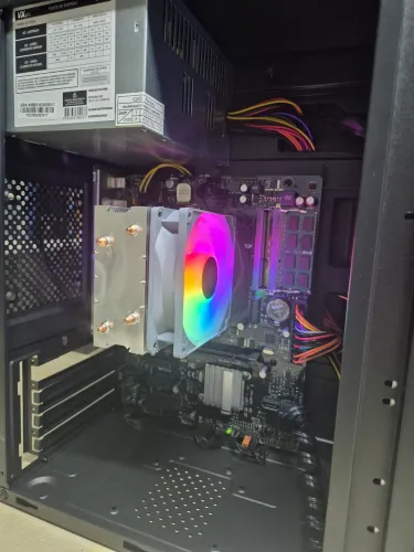 CPU i5 8GB SSD 256GB