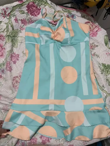 Vestido estampa geométrica azul e laranja