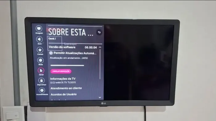 TV MONITOR SMART TV LG 24"