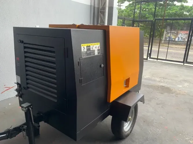  COMPRESSOR DE PARAFUSO MARCA YOULI MODELO YLCY 5/8
