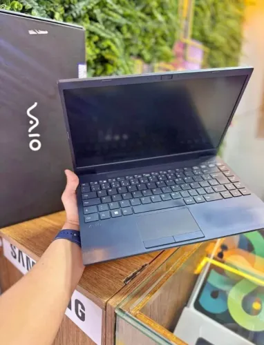 ? Promoção!! Notebook Sony VAIO || i3 10ª Geração 8GB RAM + SSD + HD || Perfeito estado!