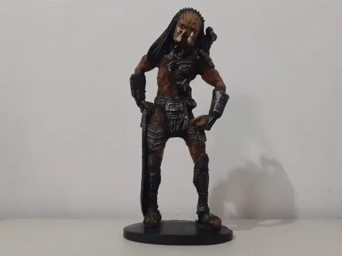 Boneco de resina Predador (WOLF PREDATOR) estátua 20cm usado 