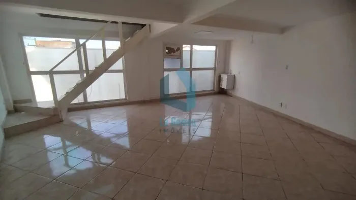 Sala Comercial em Vila Julieta, Resende/RJ
