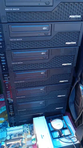 Lote de pcs contendo 54 máquinas todas funcionando ?
