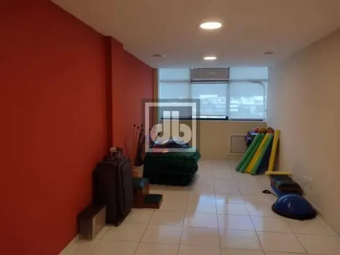 JBB713336 - Sala comercial à venda Jardim Oceânico 1 vaga escriturada