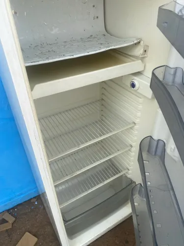Geladeira funcionando perfeitamente entrego