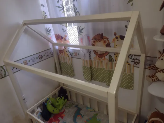 Cama Montessoriana infantil