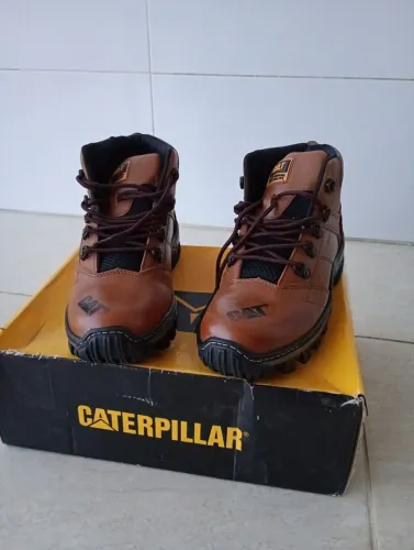 Botas Caterpillar Amarok Café n39