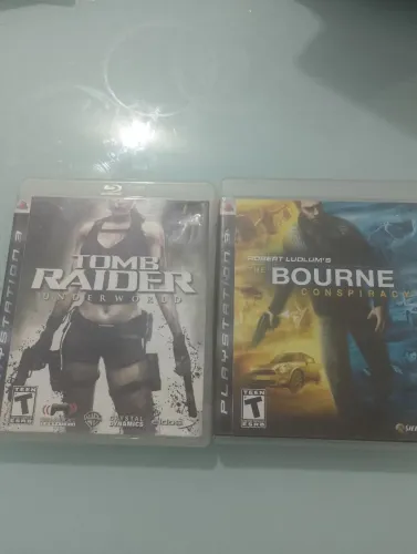 2 jogos tomba raider e indentidade Bourne PS3