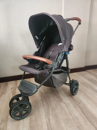 Carrinho de bebê compacto Ping light Black( 0-15Kg) ABC design (usado)