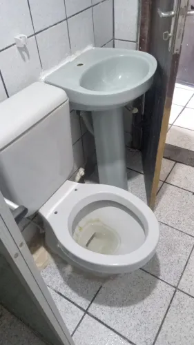 Kits de vaso e pia usado