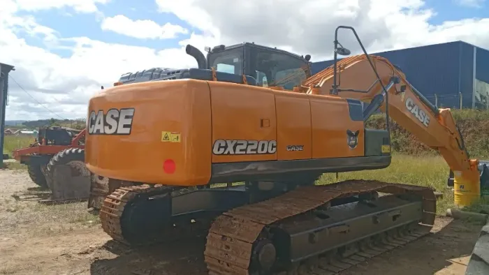 ESCAVADEIRA CASE CX220C 2016