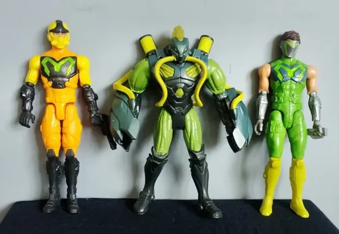 Bonecos Max Steel
