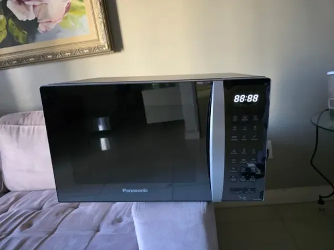 Microondas Panasonic Style Grill 30 Litros