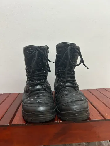 Coturno preto Bm brasil